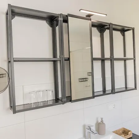 Luxus Mit Eigenem Parkplatz Und E-ladestation