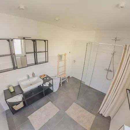 Luxus Mit Eigenem Parkplatz Und E-ladestation Apartman *